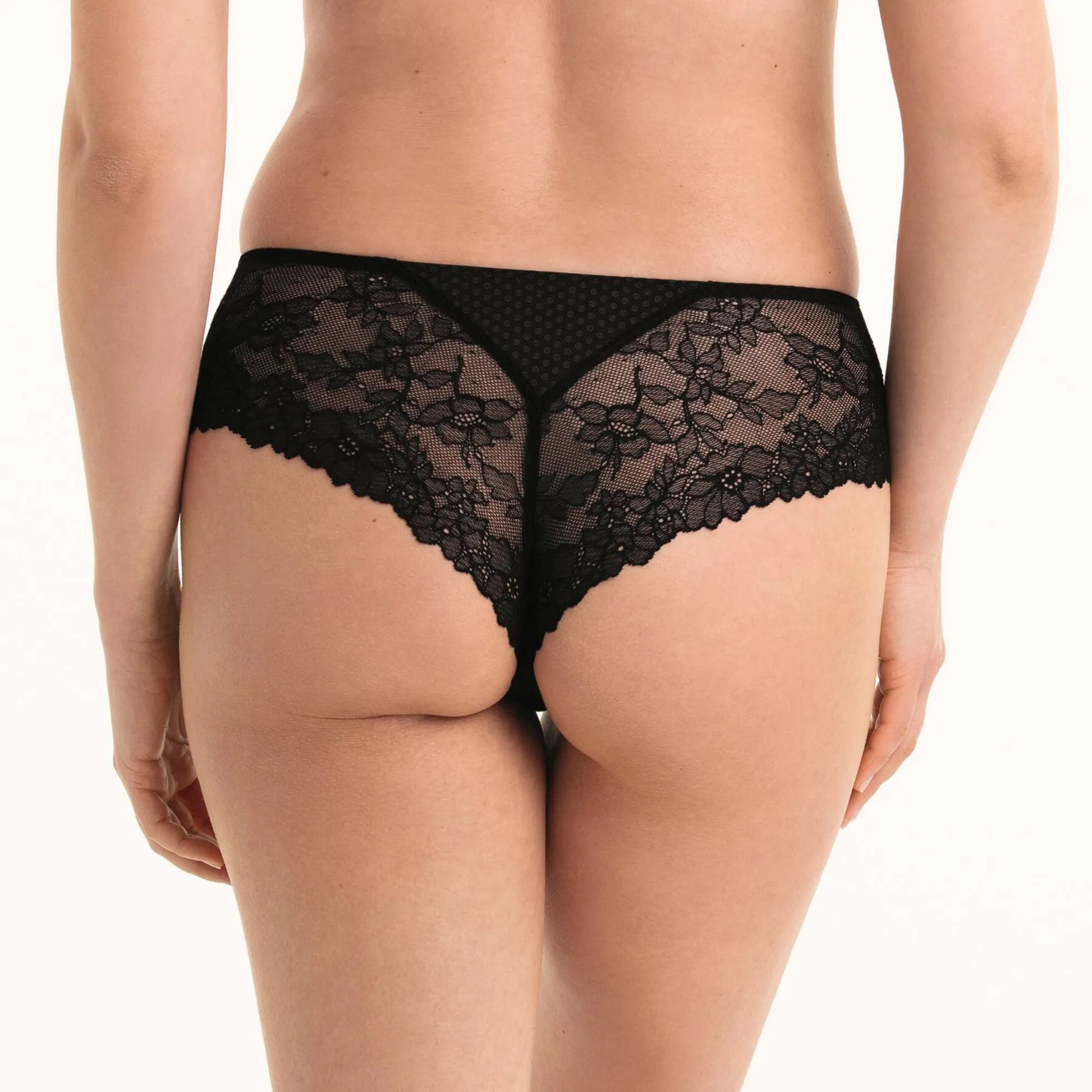Eloise Shorty Rosa Faia